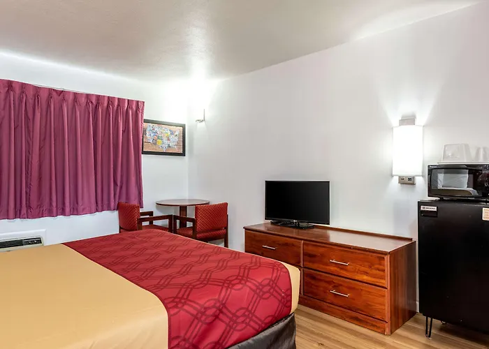 Hotel Econo