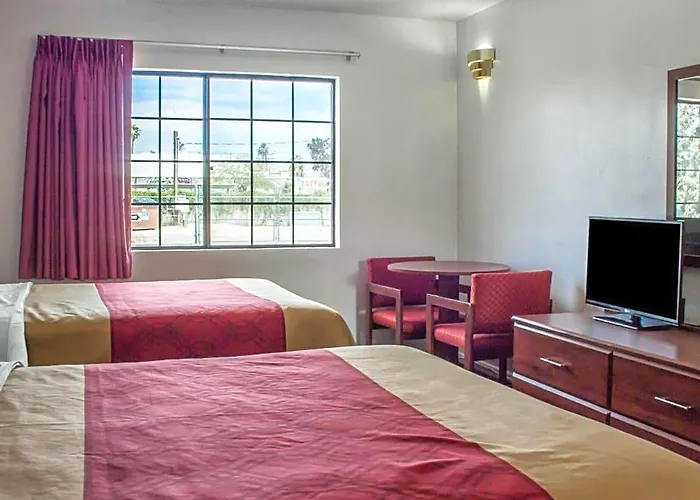 Hotel Econo